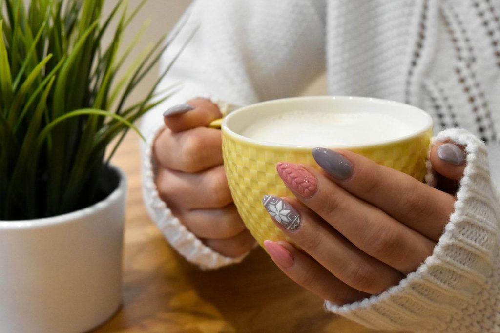 Las uñas menos dañinas para ti: Lo que necesitas saber